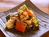 くるみ豆腐と魚介の冷菜キャビア添え写真